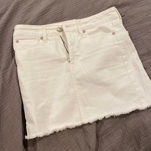 White Denim American Eagle Skirt
